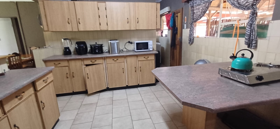 4 Bedroom Property for Sale in La Hoff North West